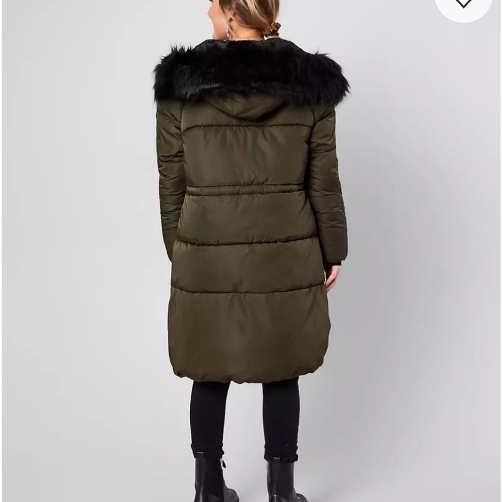 Steve Madden Puffer - Picture 2 of 3